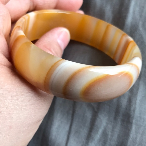 ✨Yellow agate bangle✨ - Picture 2 of 4